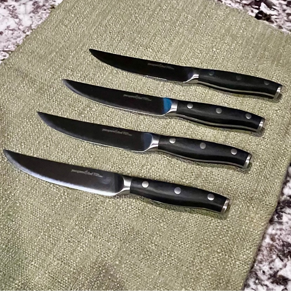 Pampered Chef  BRAND NEW 
Set of Luxury Steak Knives 
in Black Wooden Case - Picture 10 of 16
